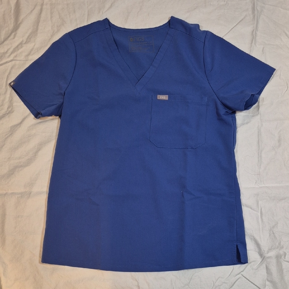 M/R Denim, Catarina Style, Women's FIGS Scrub Top.
